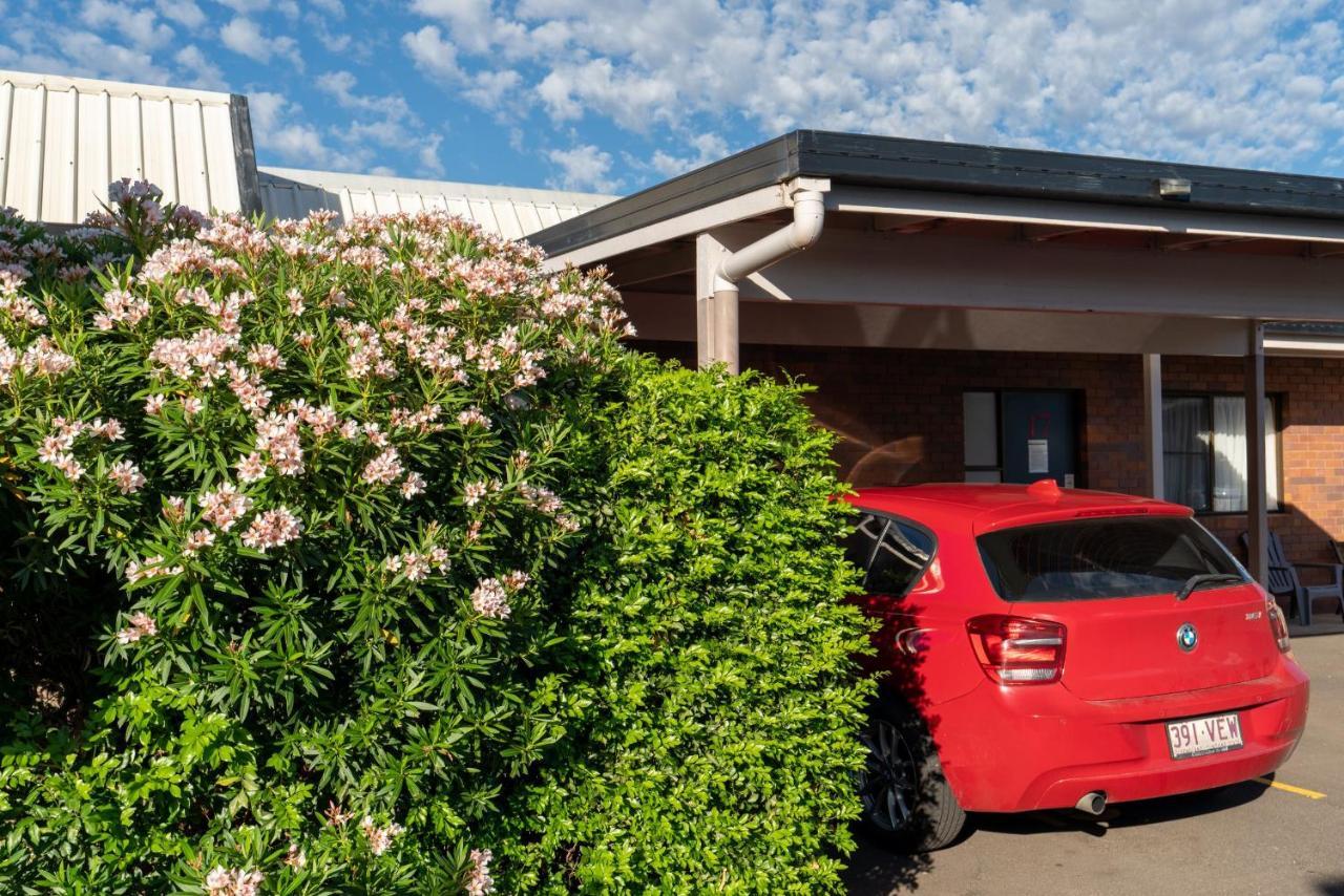 Country Pathfinder Motor Inn Dalby Luaran gambar